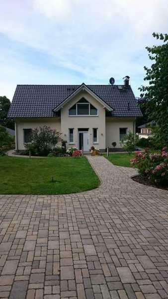Ferienwohnung Am Waldesrand Sellin  Екстер'єр фото